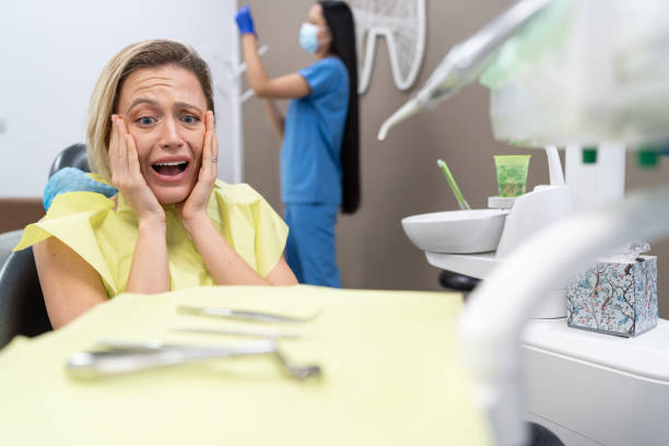 Best Emergency Dental Care for Broken or Chipped Teeth in Ford City, CA